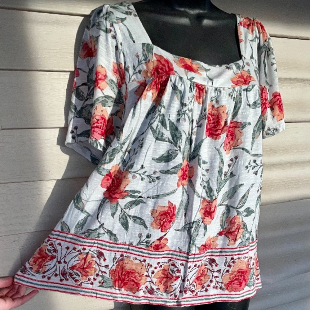 Woman’s Floral Top